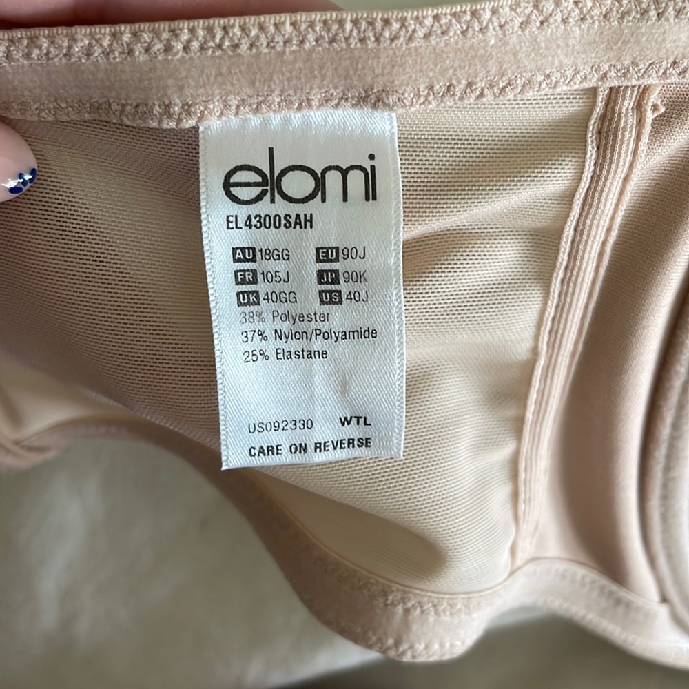 Never worn Elomi strapless bra